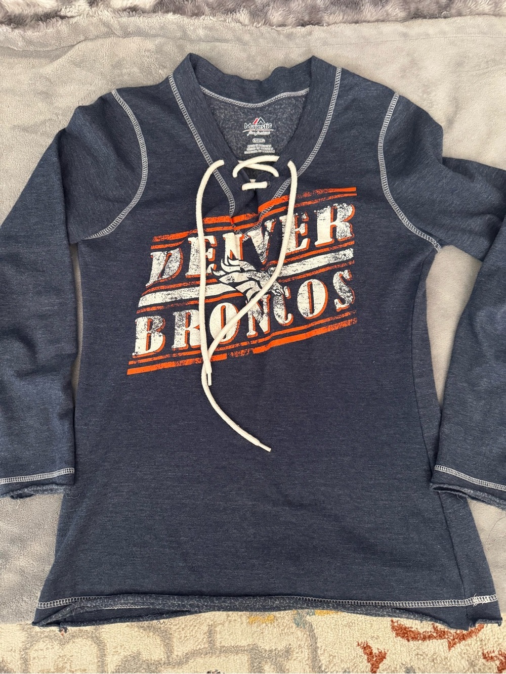 Denver Broncos Majestic Lace Up long-sleeve Women’s Small NFL Football Blue